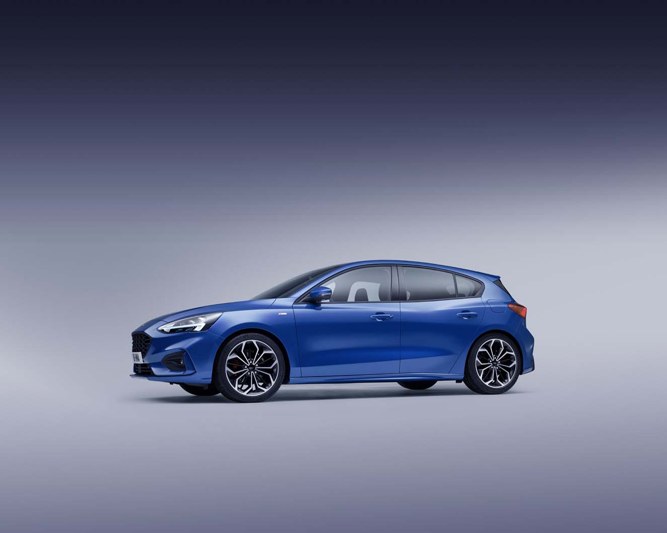 Ford 2018 focus st line studio 03