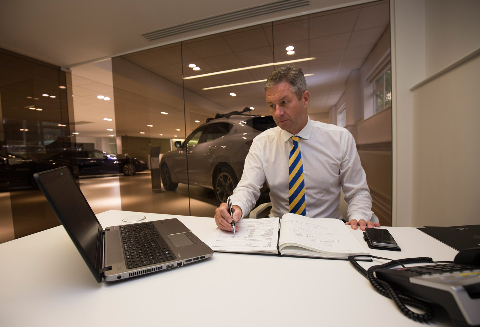 How to buy a supercar 0471