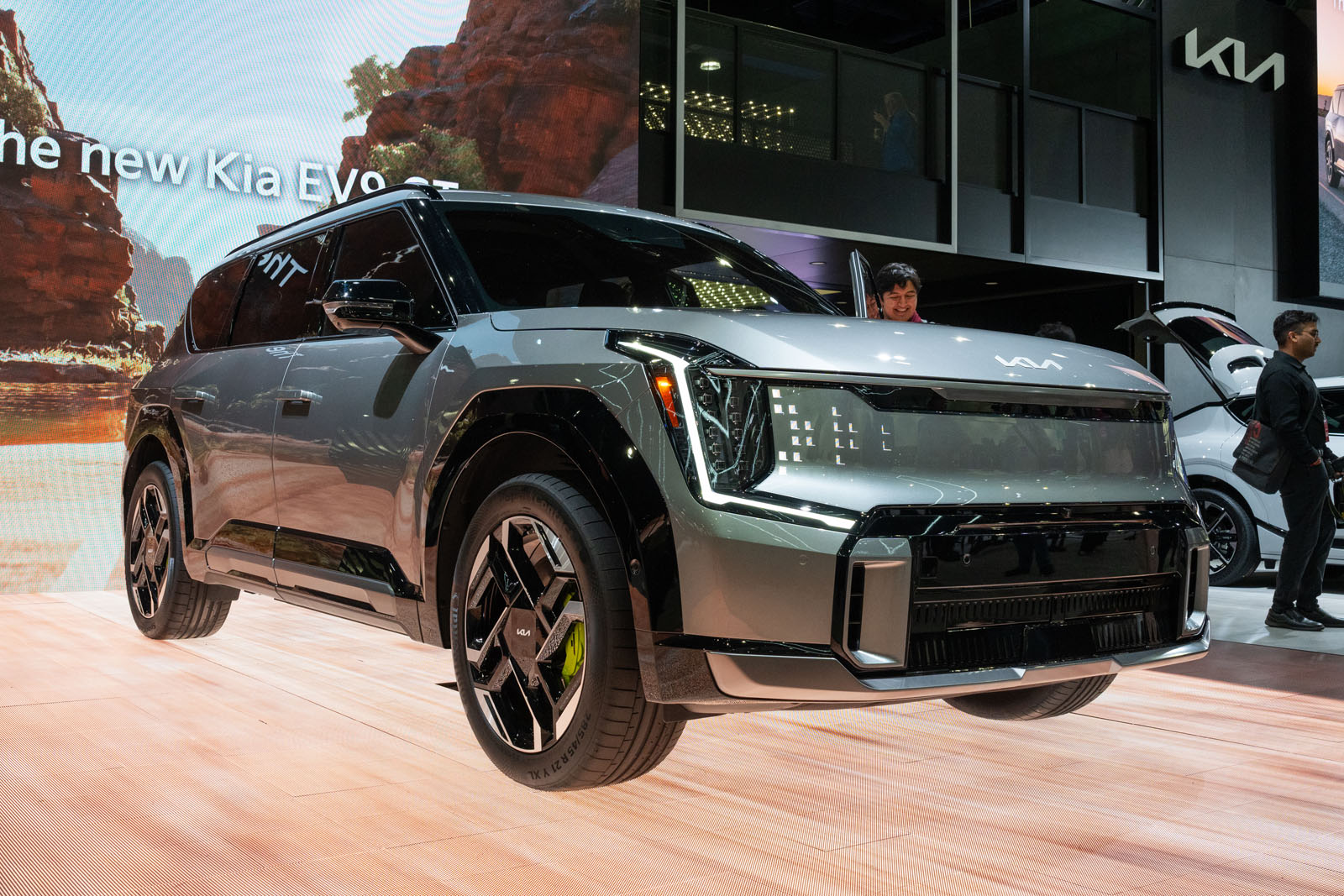 Kia EV9 GT brings 501bhp – for Porsche Macan money
