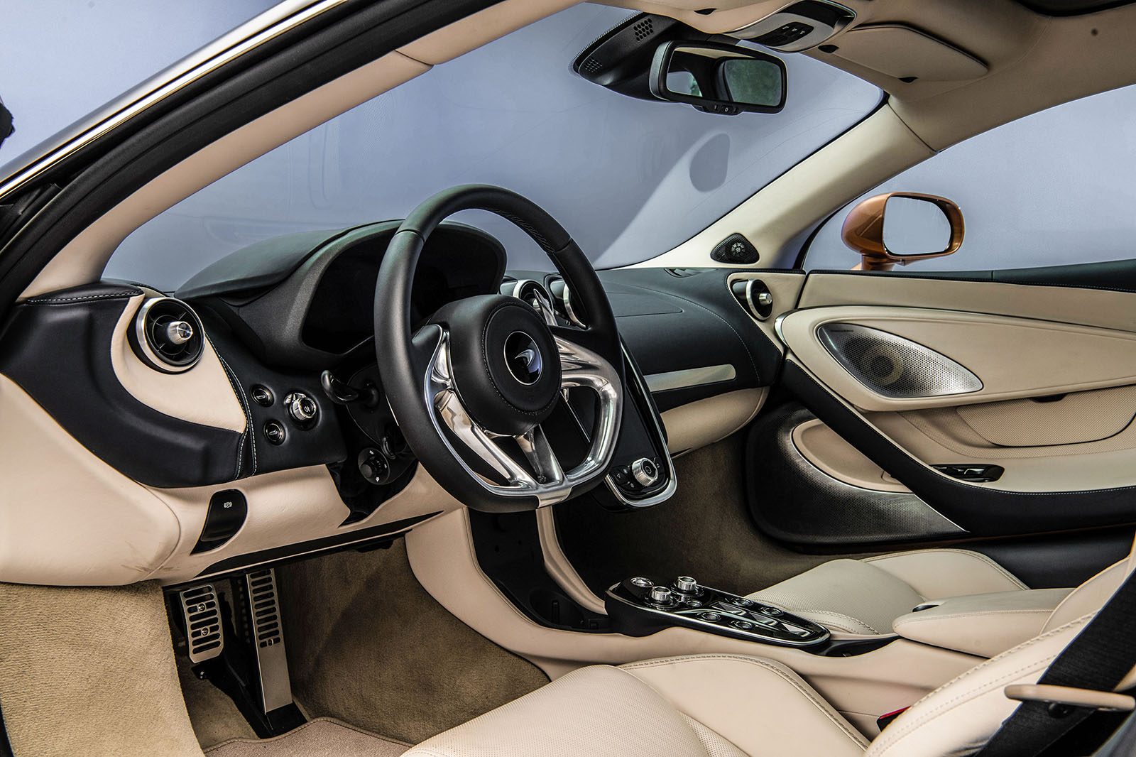 Mclaren gt web 2823g