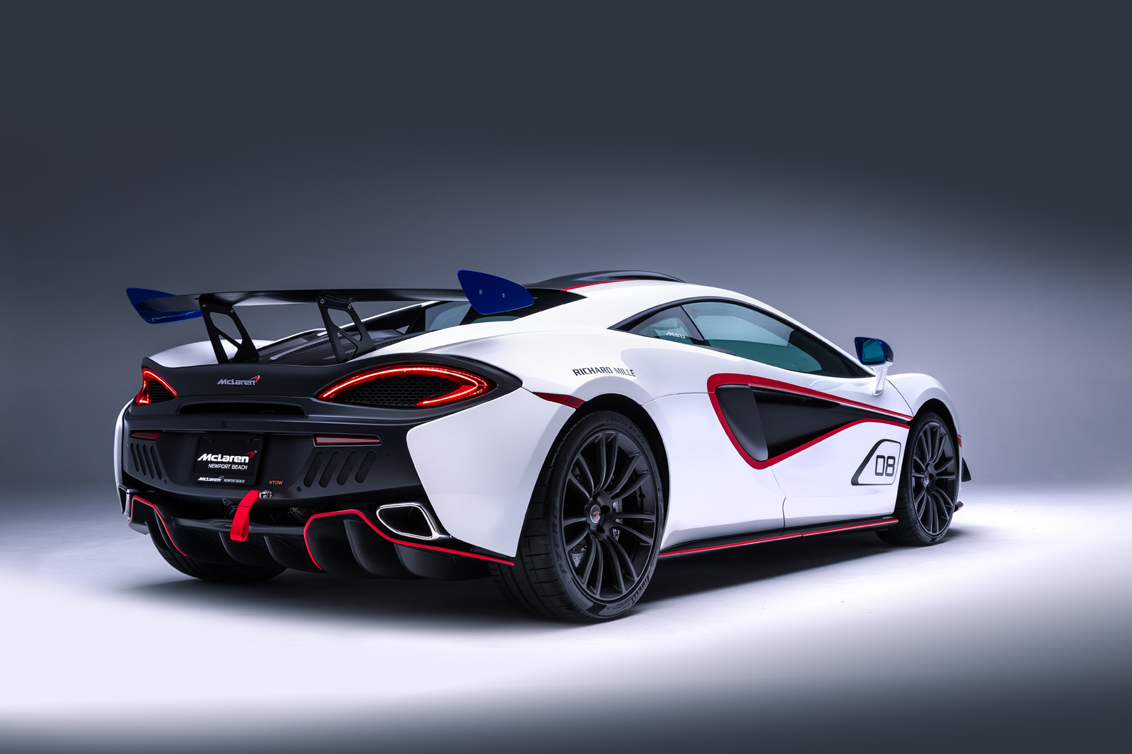 Mclaren mso x 08 anniversary white red and blue accents 04