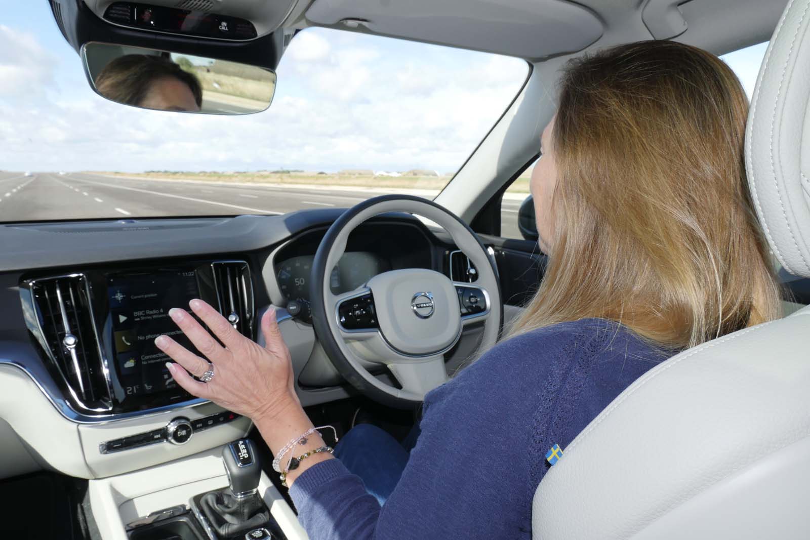 ‘Autonomous’ driving assist tech causes dangerous confusion | Autocar