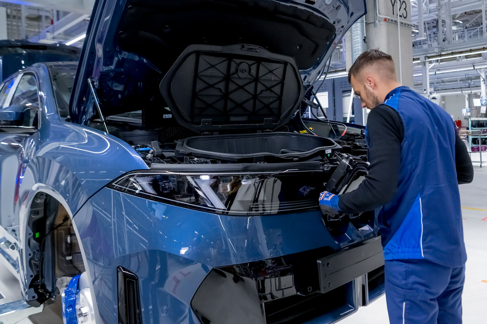 BMW mění strategii: Jak se chystá snížit náklady bez zavírání závodů