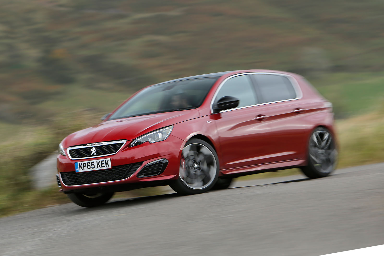 寶獅考慮推出電動版 308 GTi，執行長認為「非常合理」