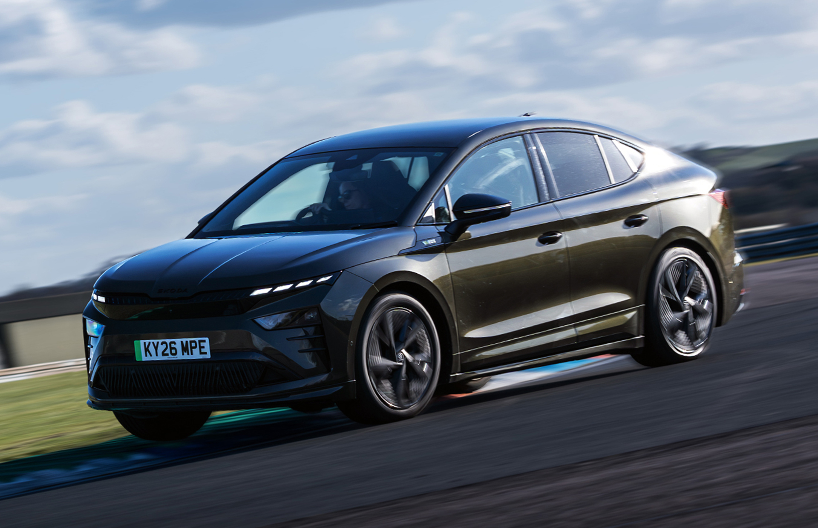Škoda Enyaq vRS: Ideální kombinace rodinného auta a sportovního stroje