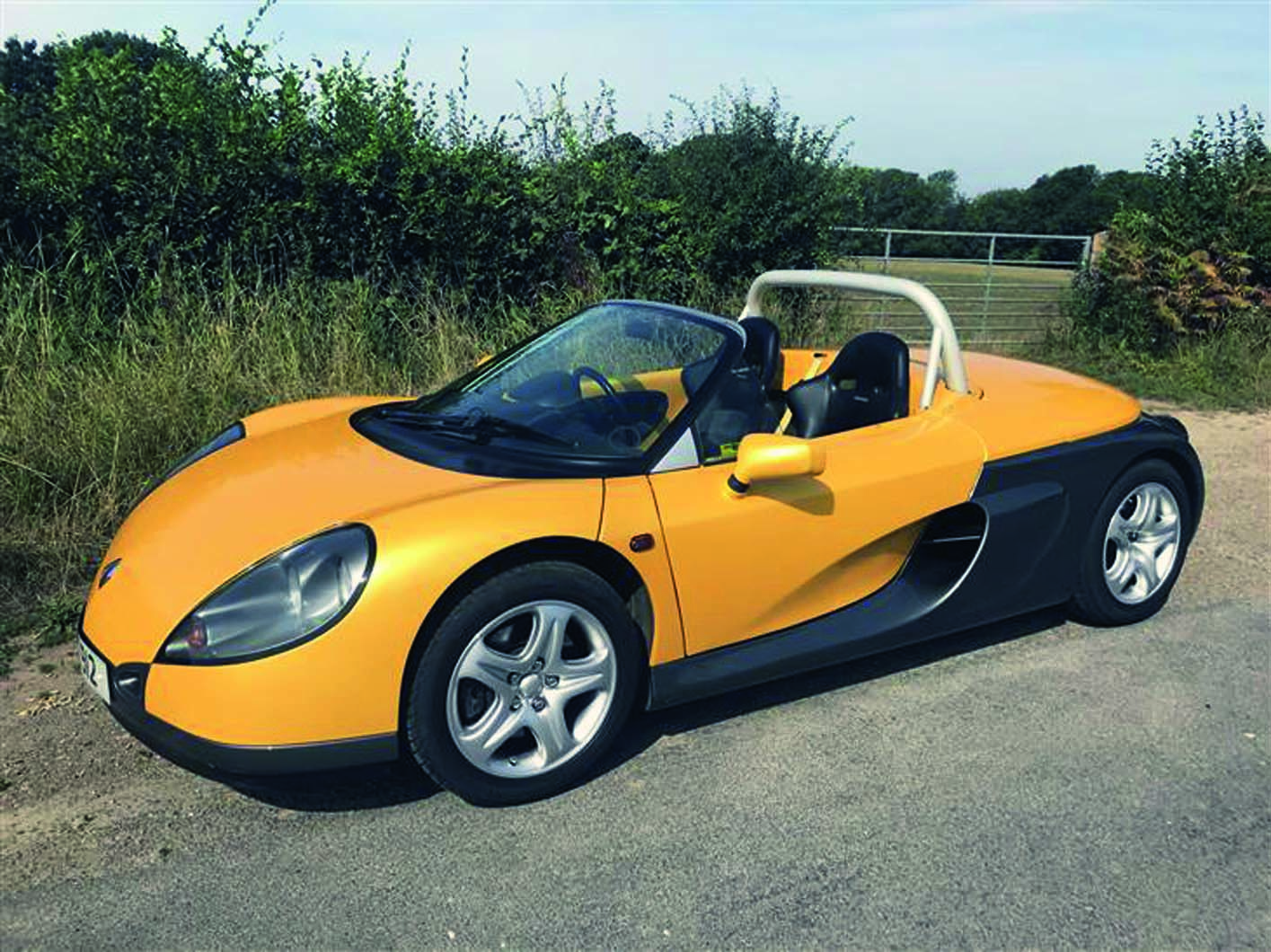 Renault sport spider s3574519 1