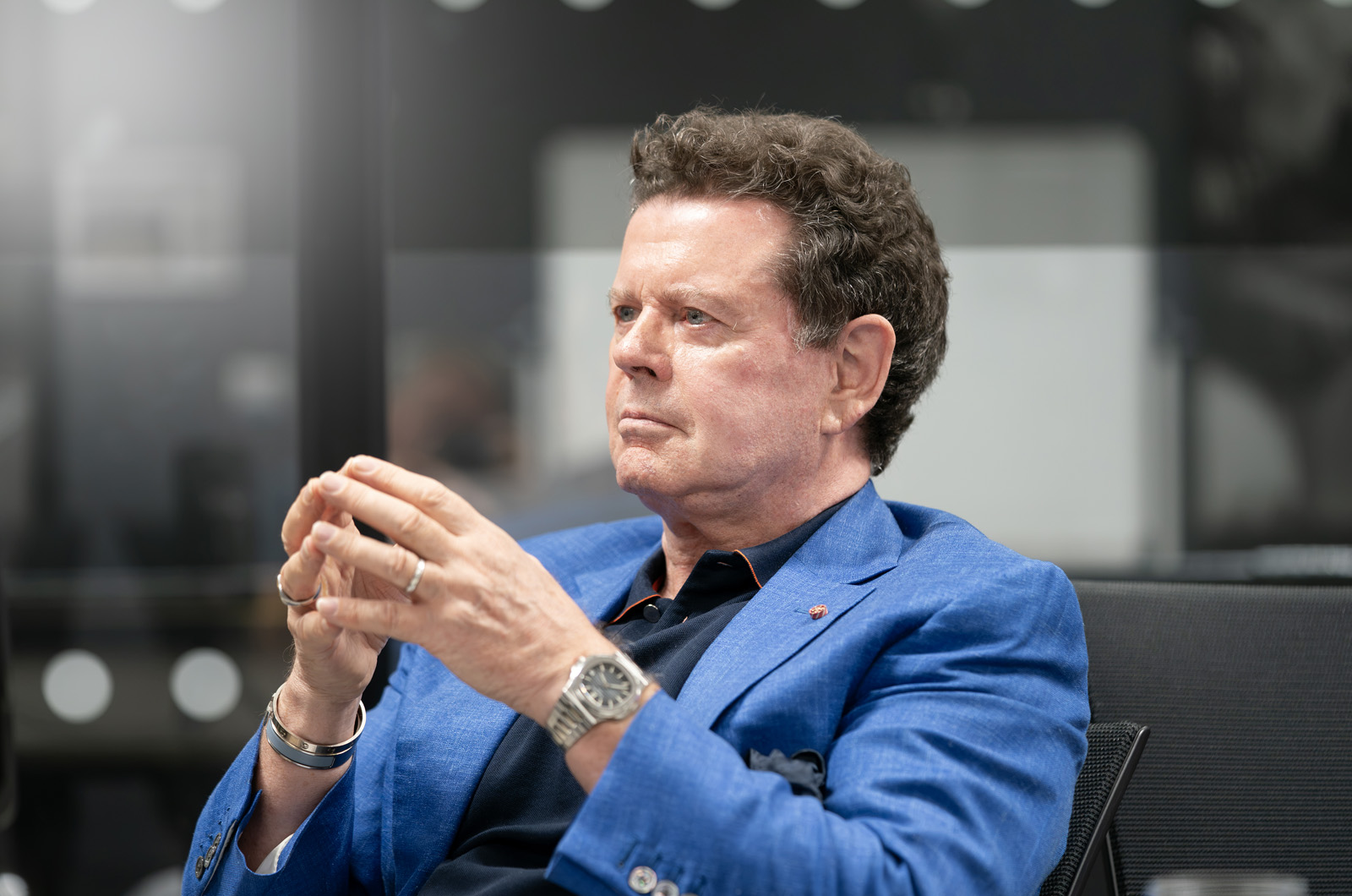 Gerry McGovern se vrací k automobilům: Legendární návrhář po odchodu z Jaguaru plánuje nový projekt