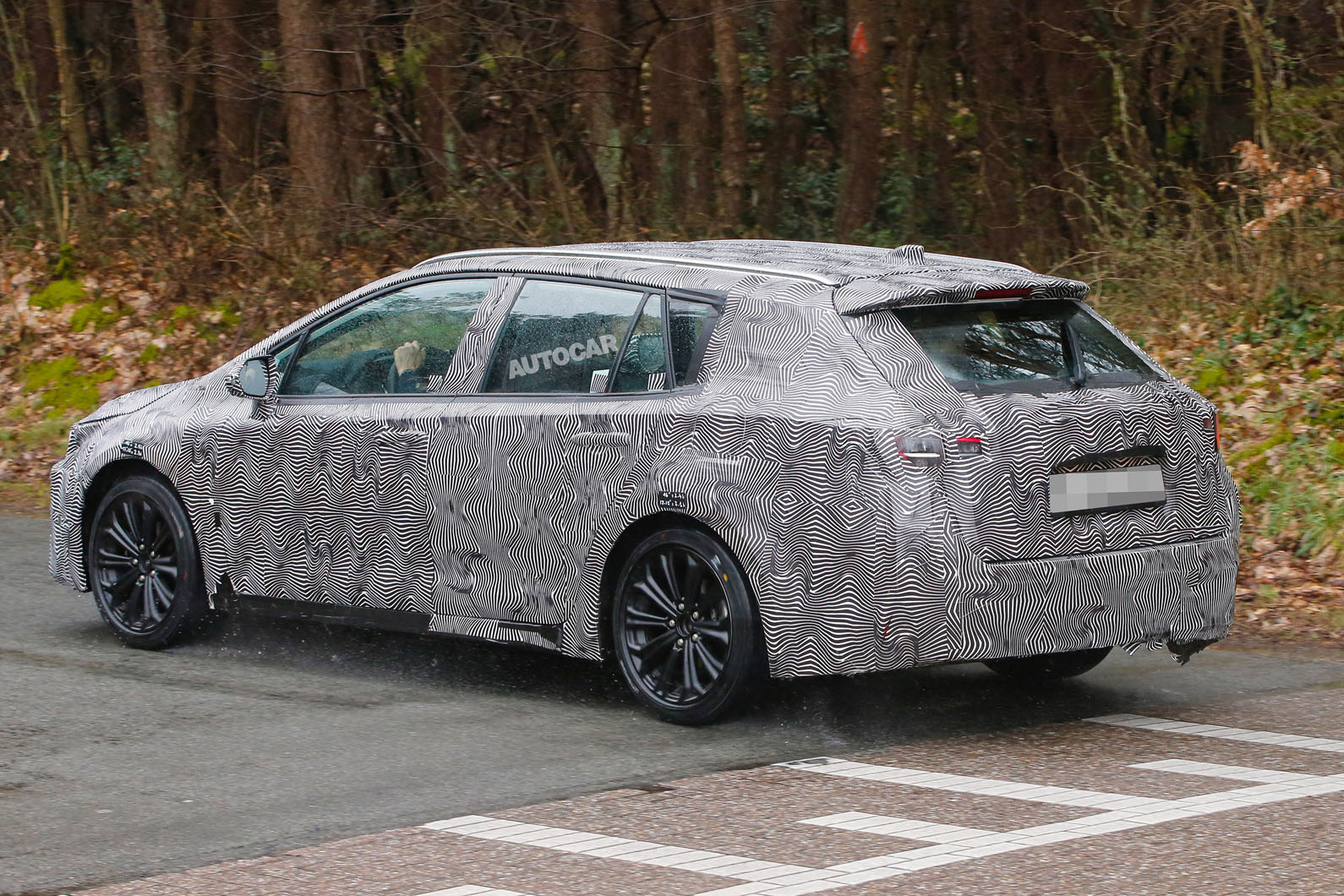 Toyota auris combi 015