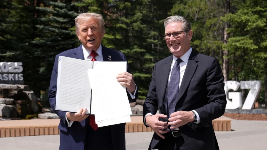 US car tariffs: Trump and Starmer sign deal to confirm 10% import levy