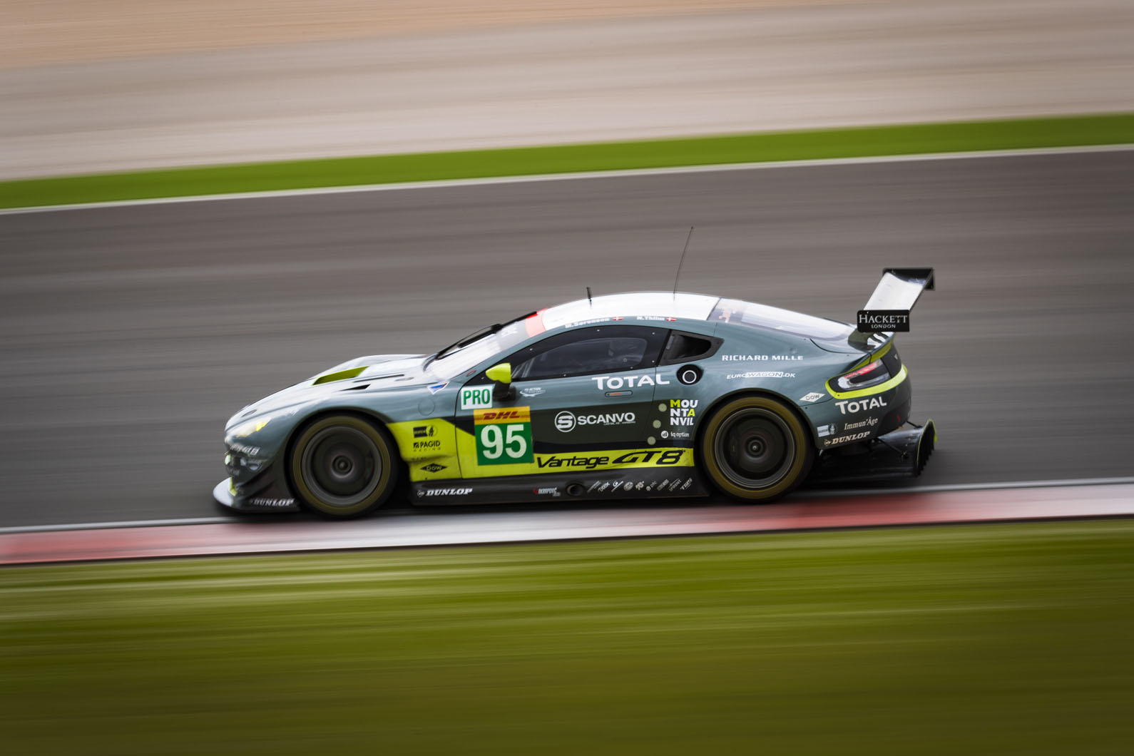 V8 vantage gte   2016 gte pro championship winner 1