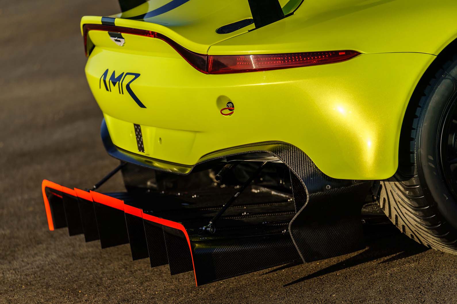 Spark 18S820 Aston Martin Vantage AMR N°33 - Vainqueur LMGTE Am 24H - Précommande