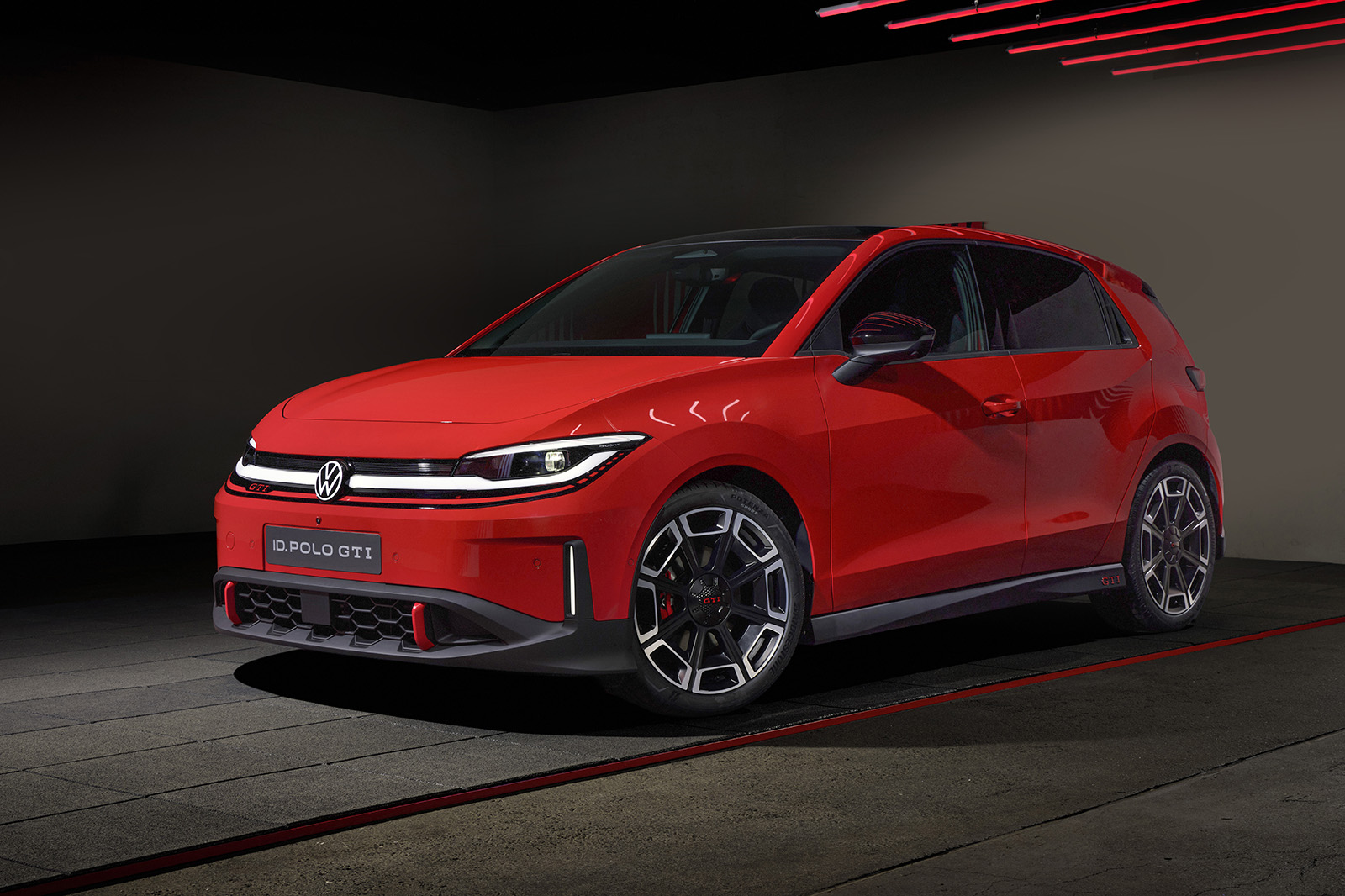 全新福斯 ID Polo GTI 登場：售價 33,500 英鎊，擁有 223 匹馬力