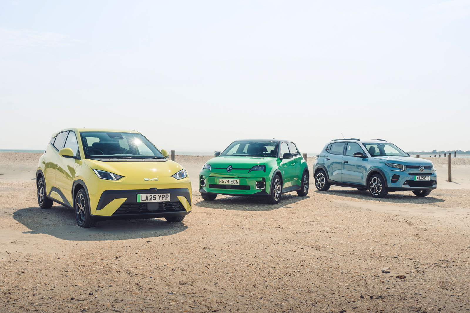 Britský trh s auty zažívá nejlepší červenec od covidu. Elektrická a hybridní vozidla vedou