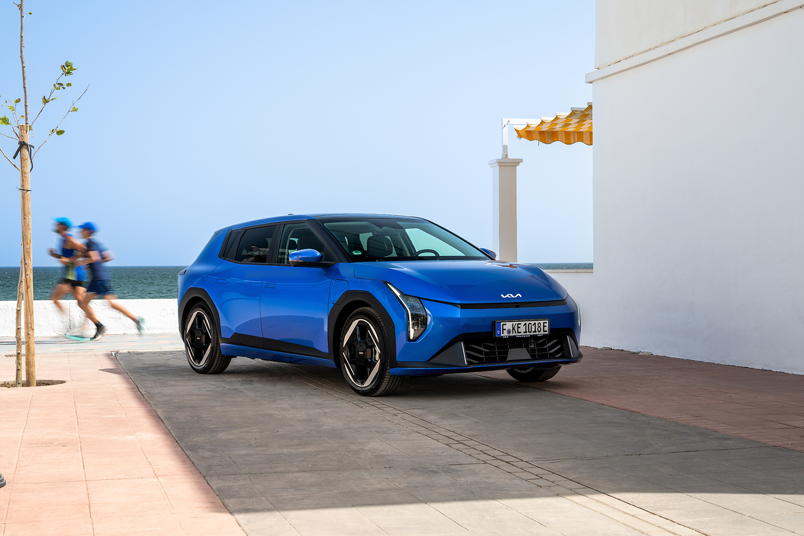 kia ev4 base line blue flame static hires 011