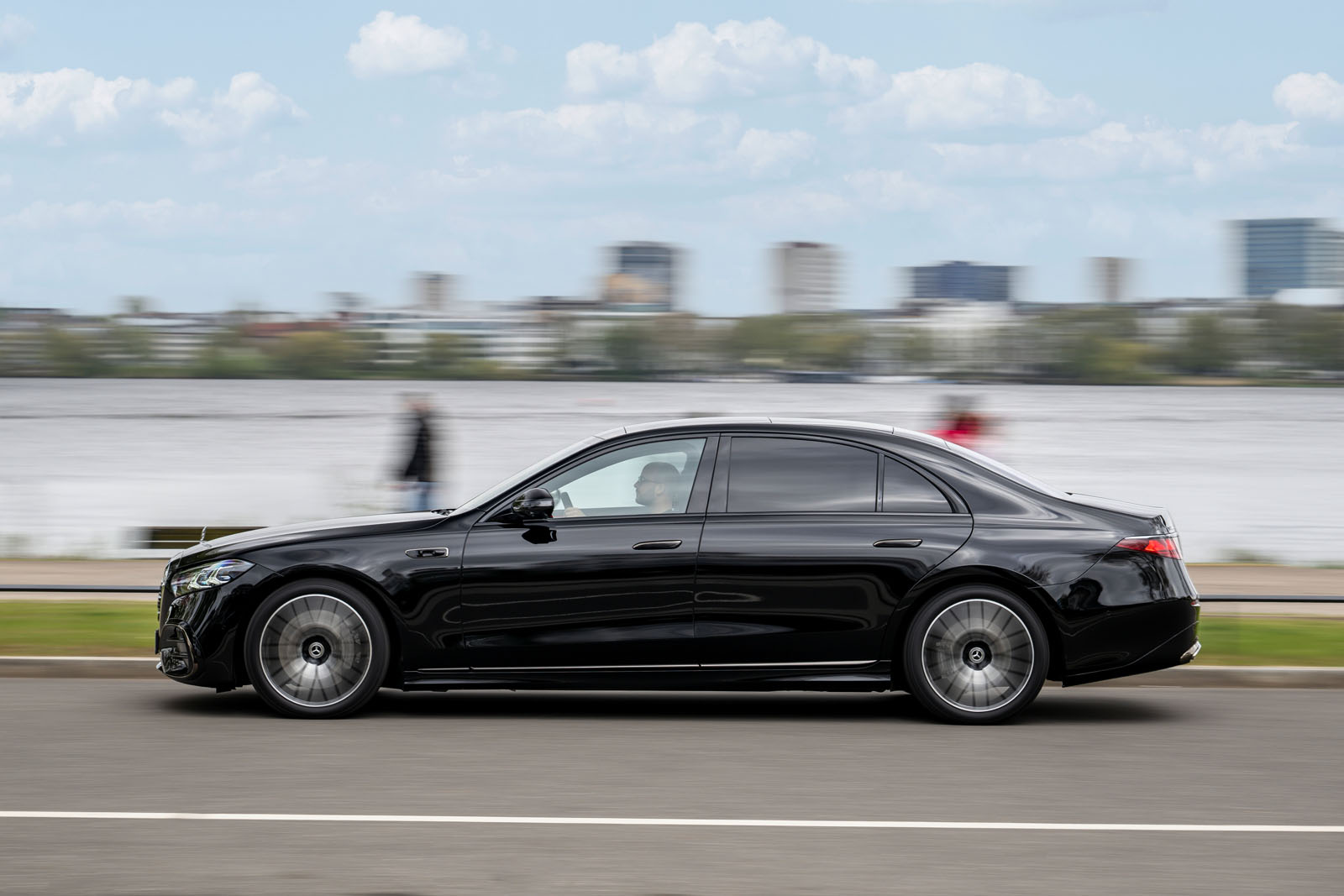 Mercedes Benz S Class 1 0