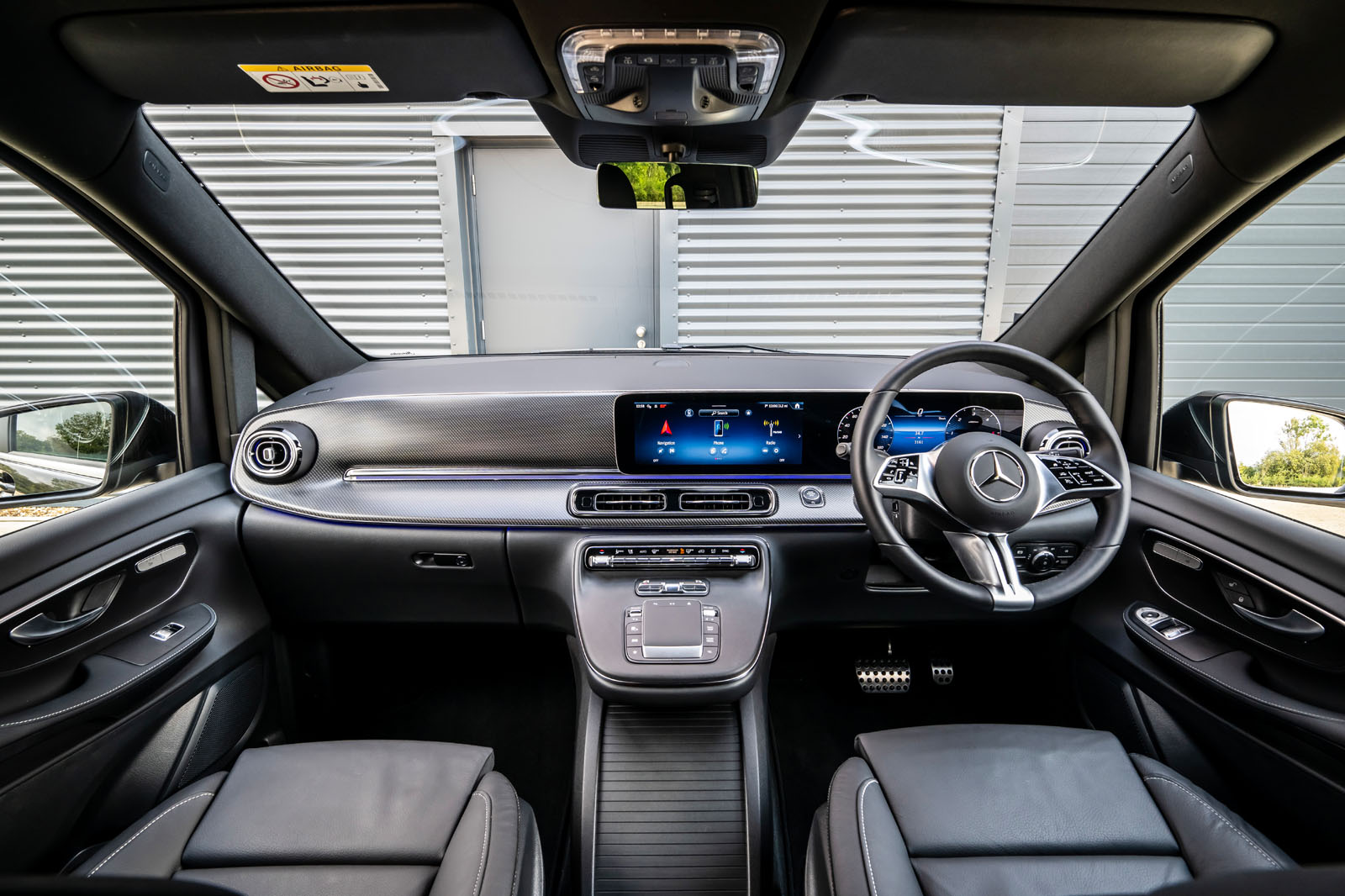 Mercedes Benz V Class 2025 Review dash 0033