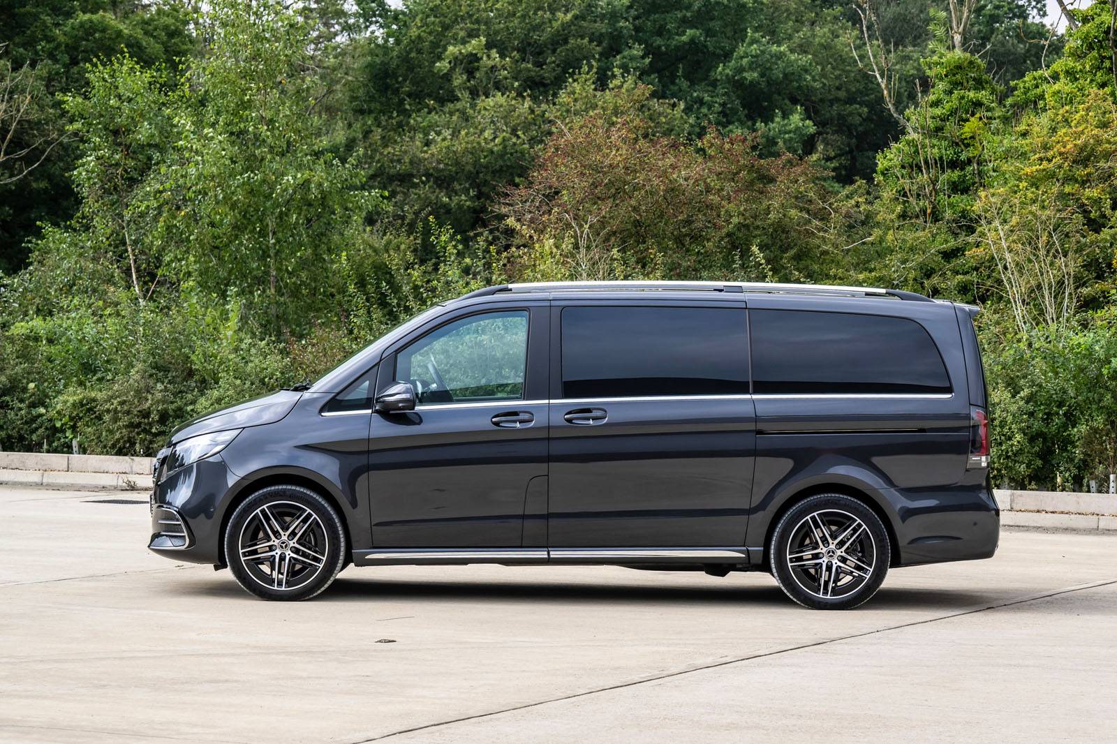 Mercedes Benz V Class 2025 Review profile 0081