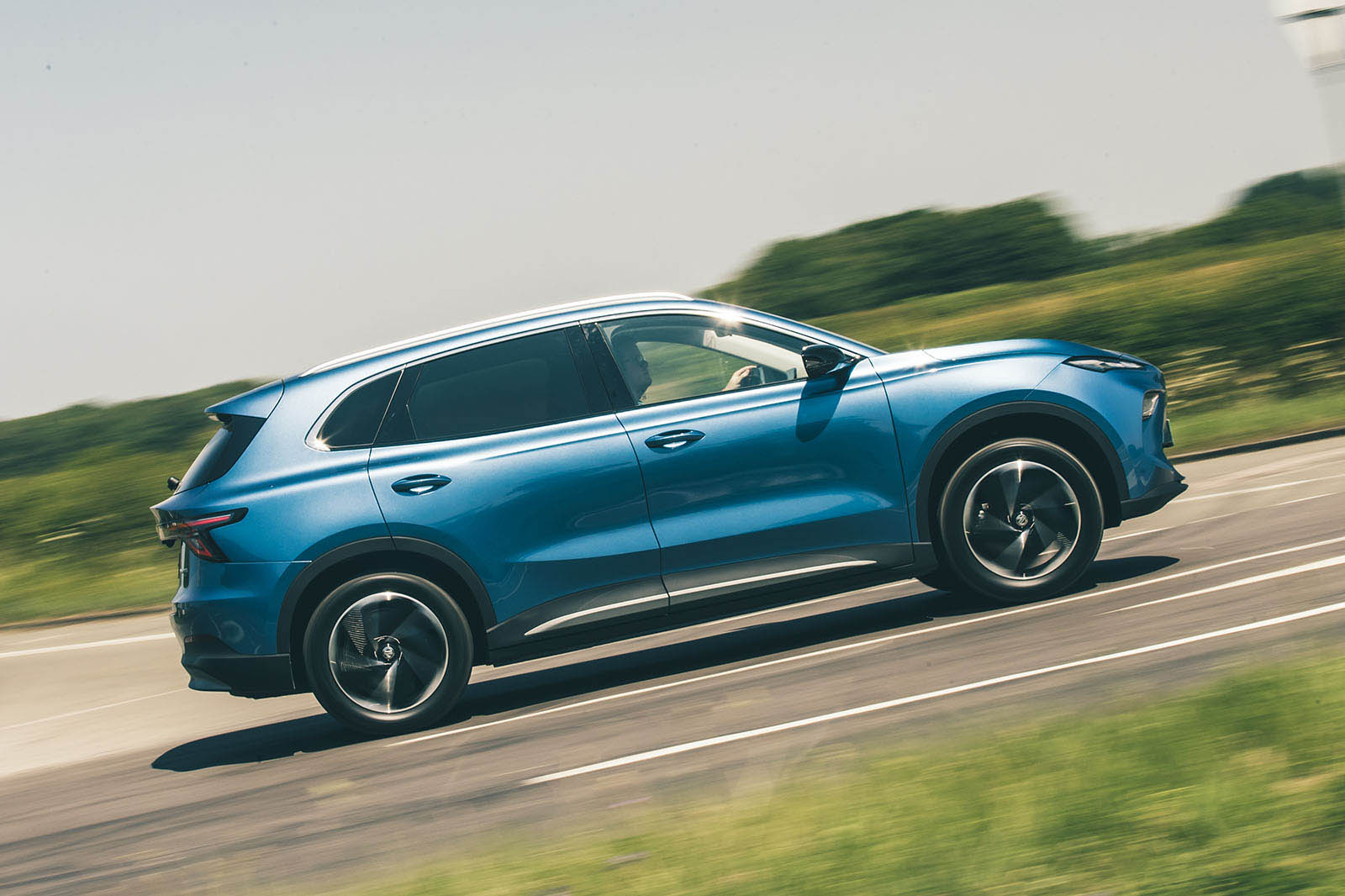 MG S% EV review 2025 002