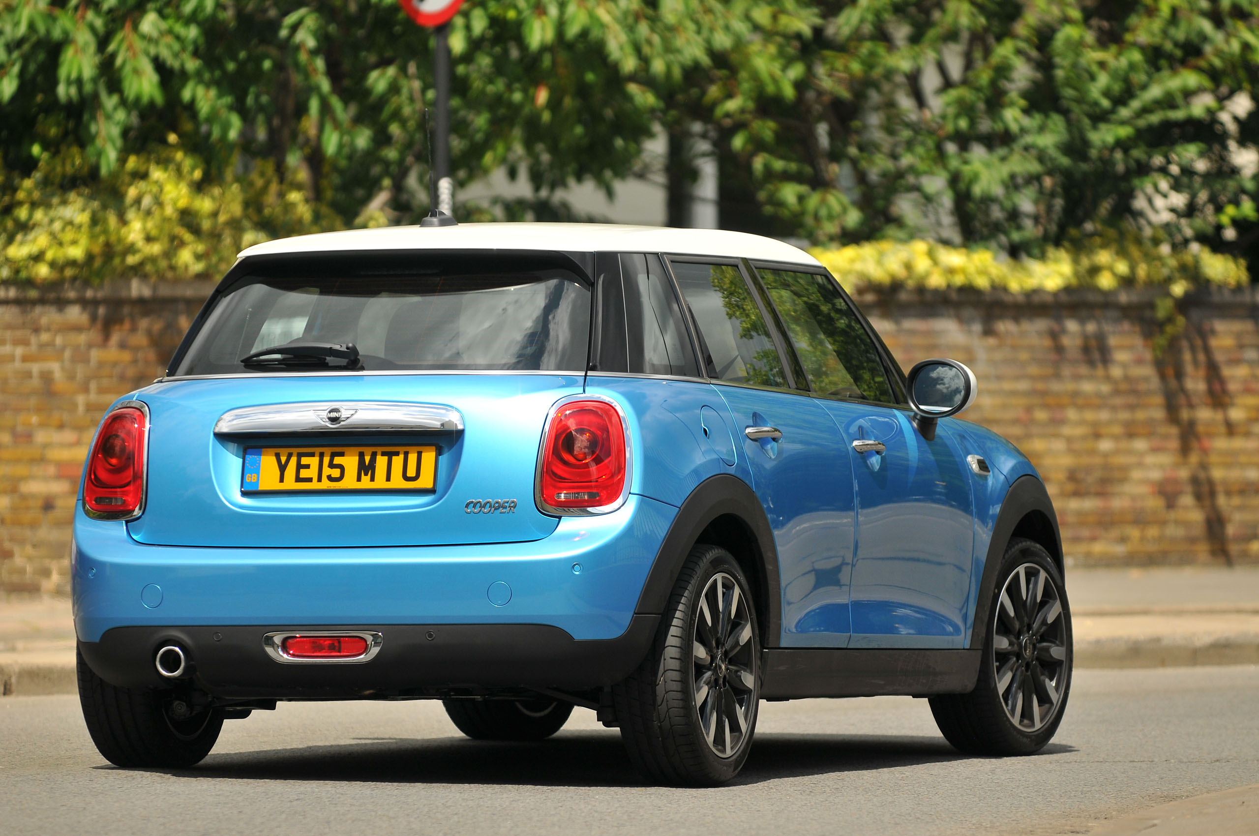 Mini Cooper rear