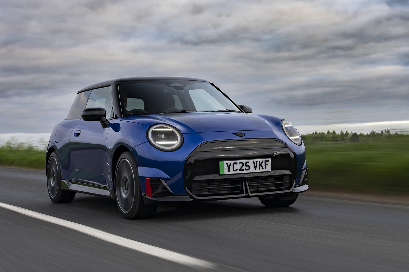 mini jcw electric 001
