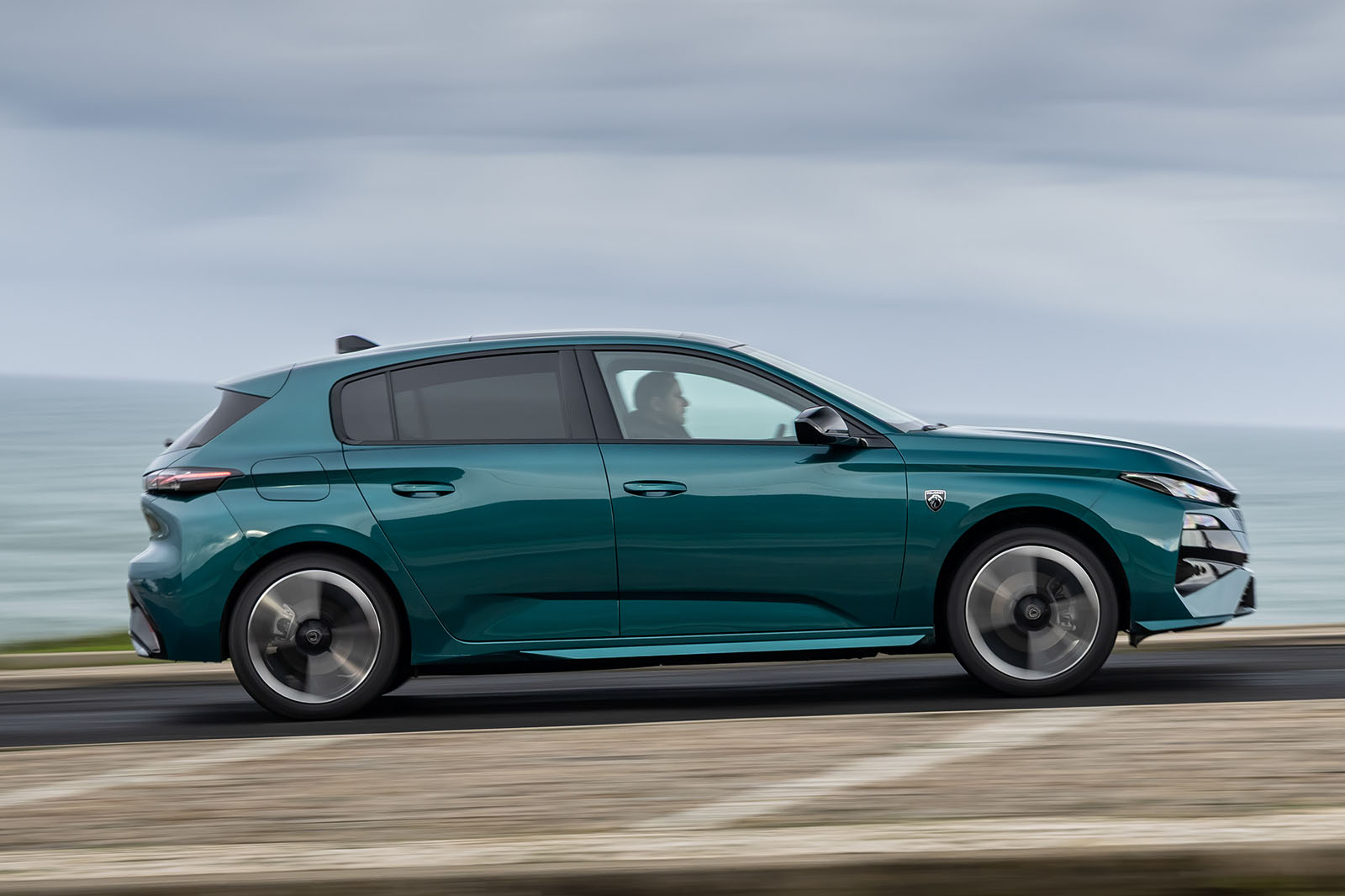 Peugeot 308 GT Electric review 2025 001 Peugeot 308 GT Electric review 2025 001