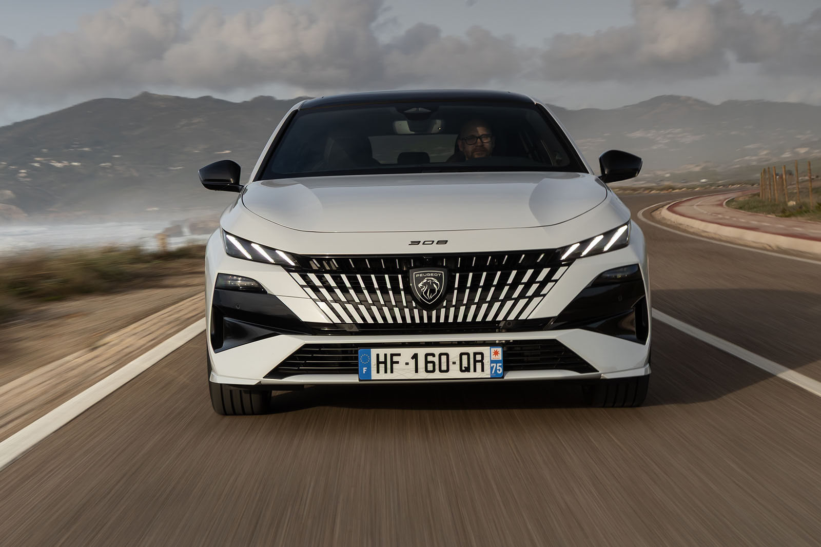 Peugeot 308 GT Hybrid review 2025 035