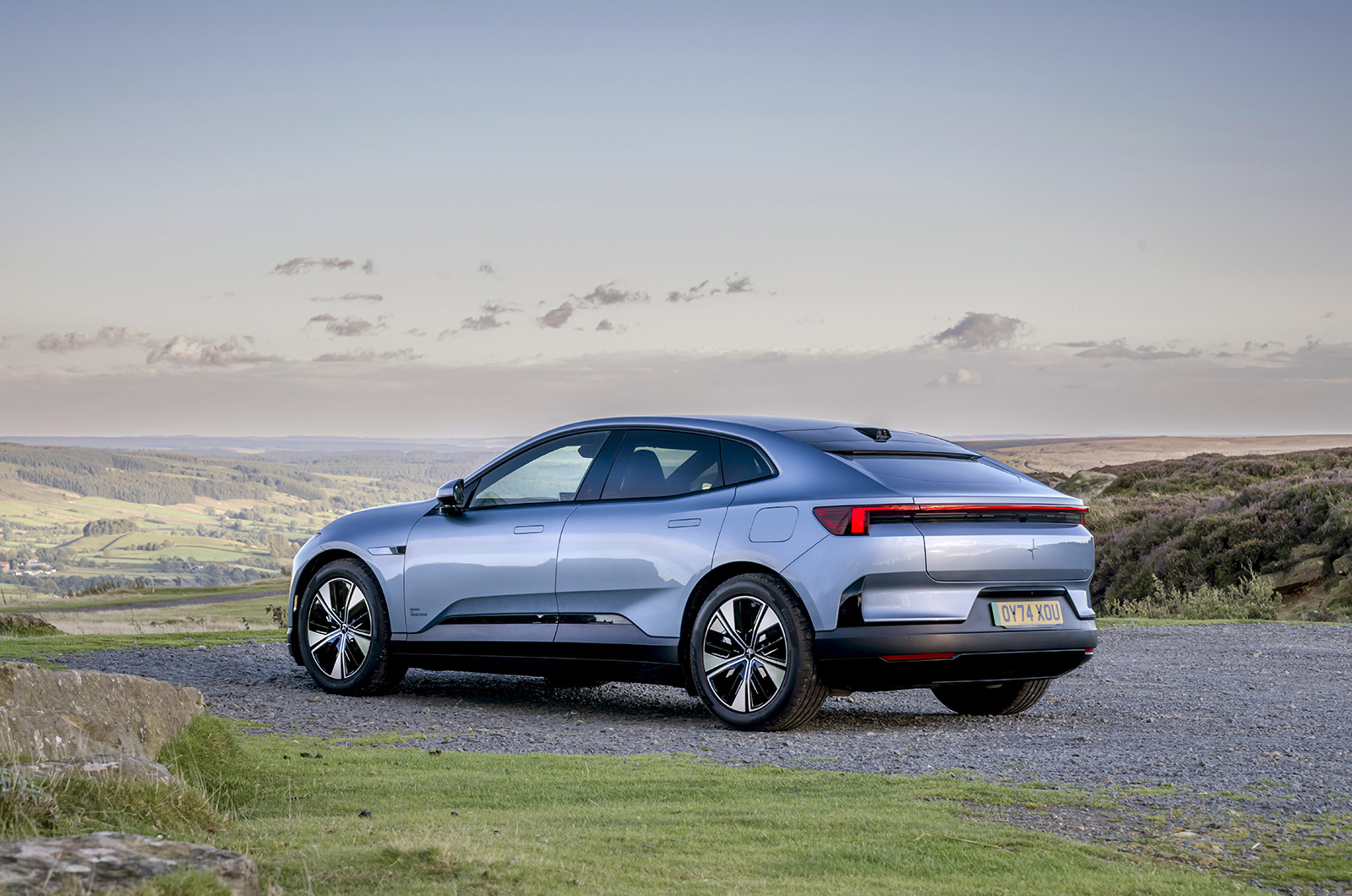 Polestar 4 static