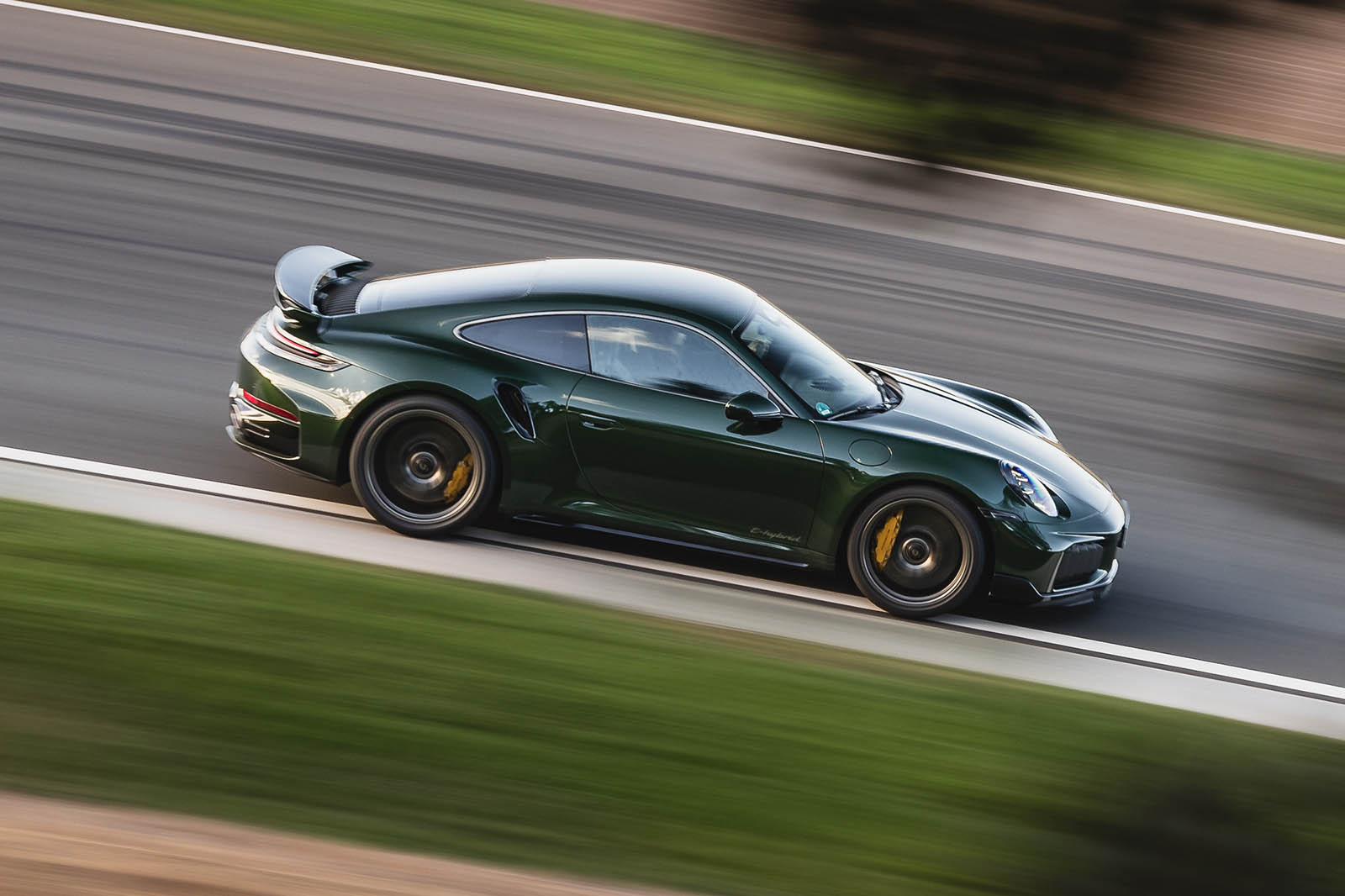 Poreche 911 Turbo S review 2025 02