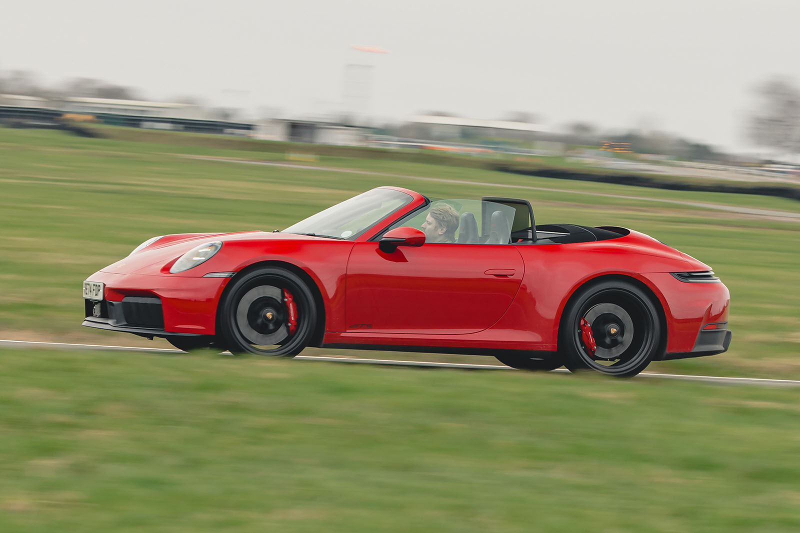 Porsche 911 GTS Cabriolet review 2026 002