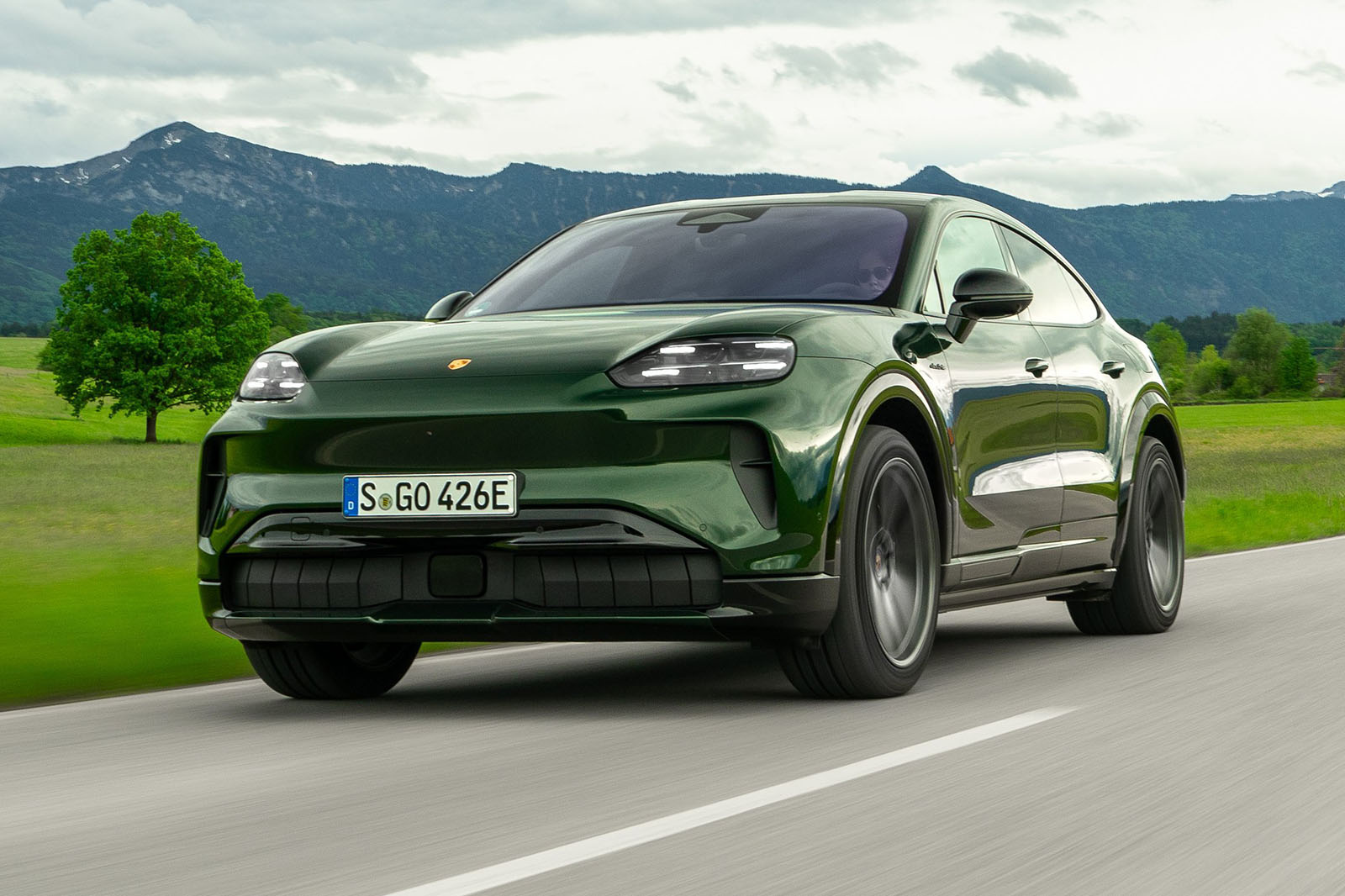 Porsche Cayenne S Coupe Electric review 2026 001