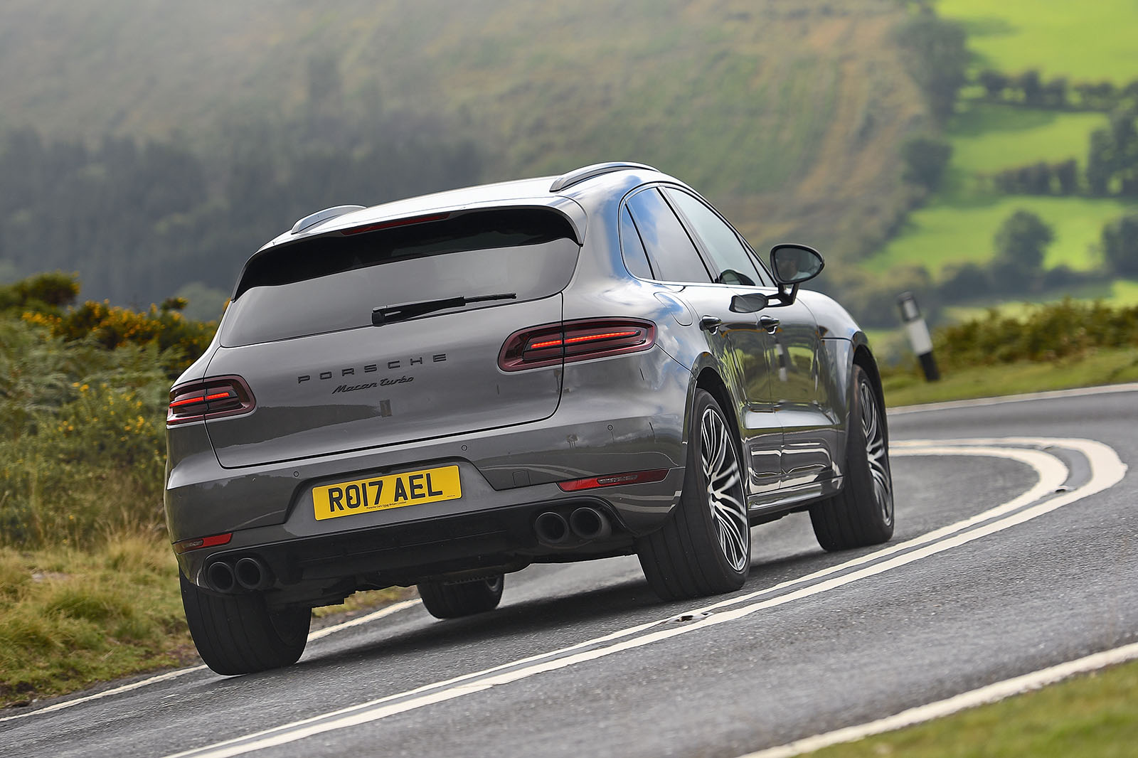 Porsche Macan Turbo rear