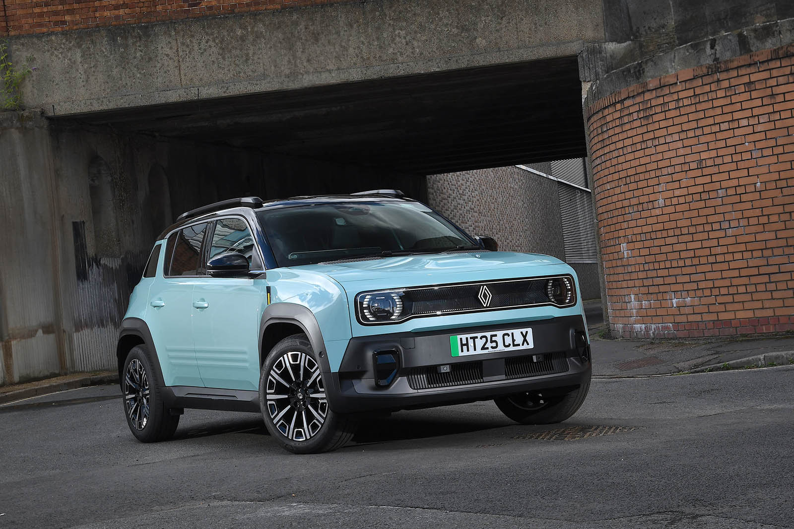 Renaultt 4 review 2025 018