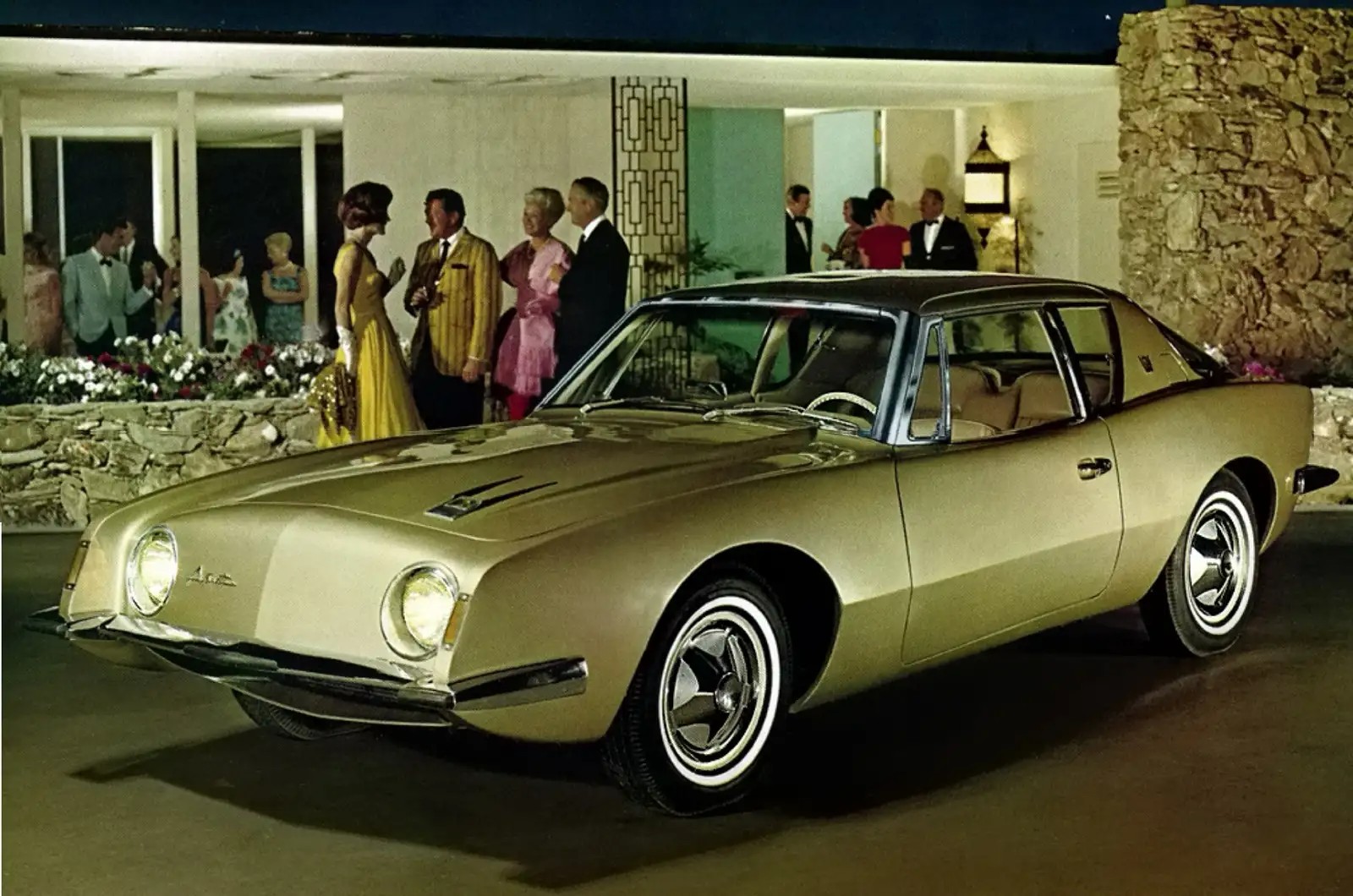 Studebaker Avanti