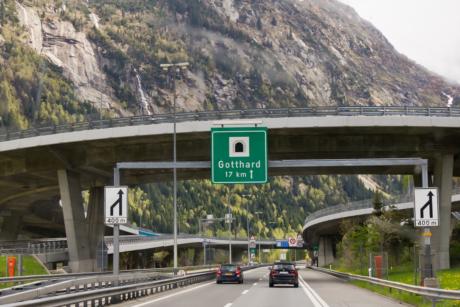 Tunnel routier du Gothard, Suisse - 16,84 km