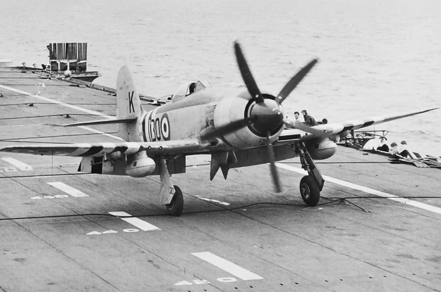  Hawker Sea Fury 