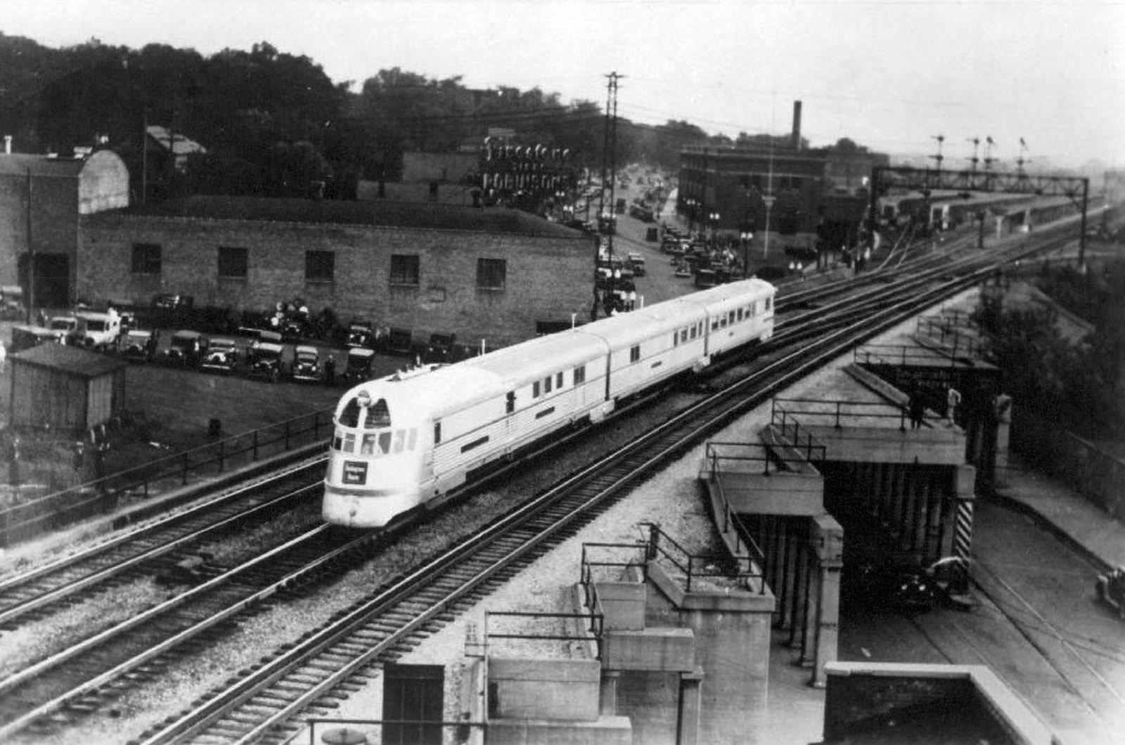 10. Pioneer Zephyr &ndash; 112mph