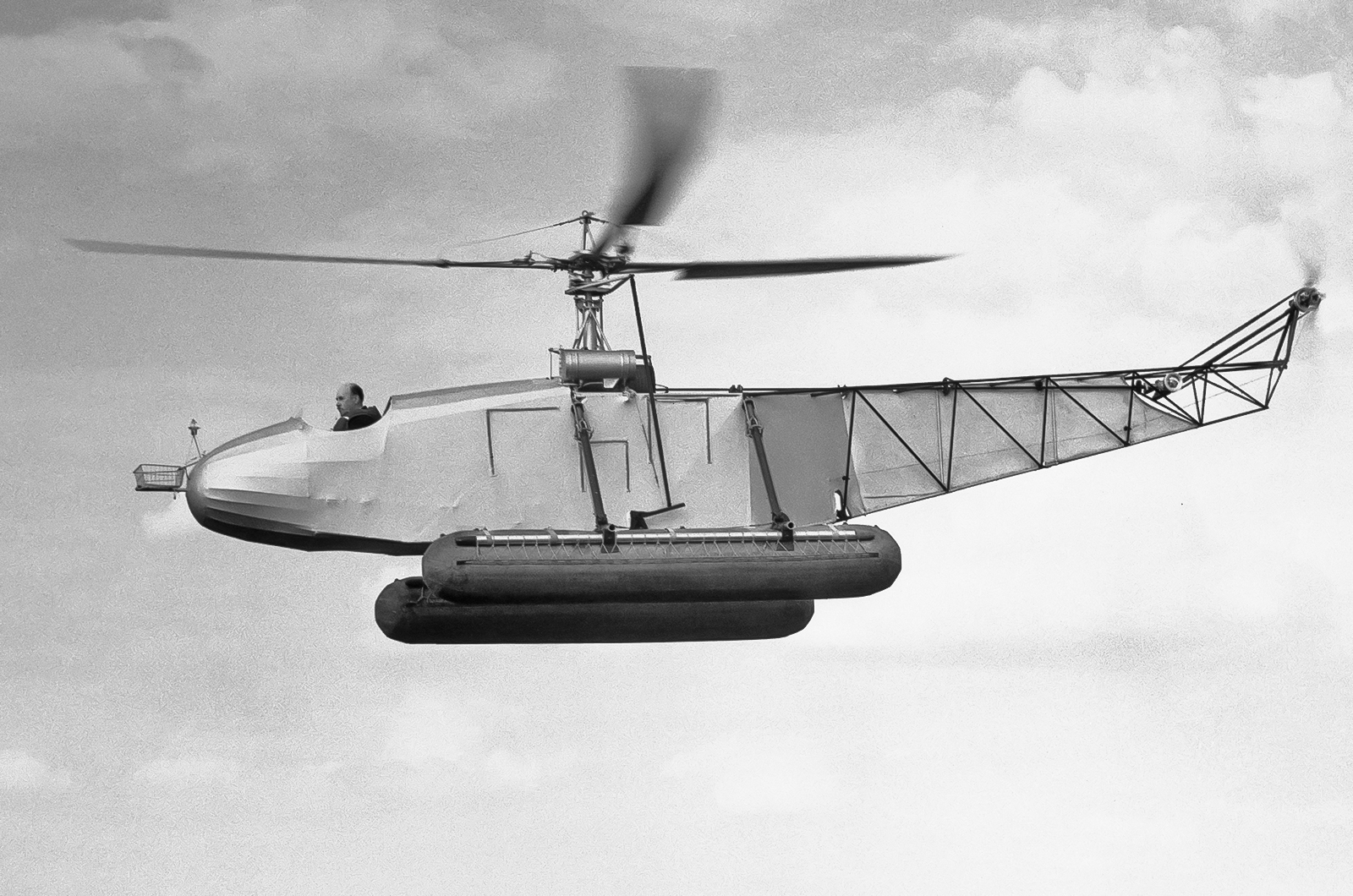  Vought-Sikorsky VS-300 