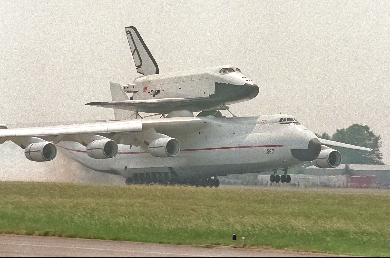  Antonov An-225 Mriya