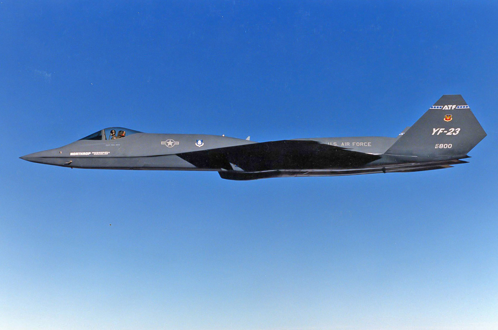 Northrop/McDonnell Douglas YF-23