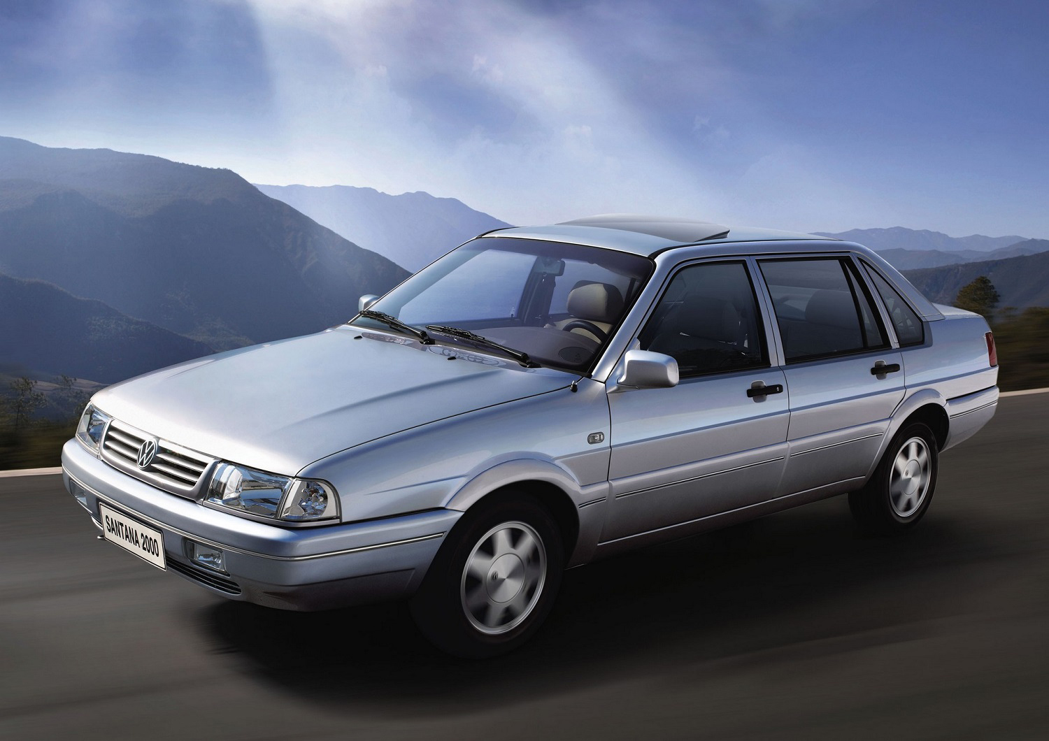 Volkswagen Santana (1981-2012) &ndash; 31 YEARS
