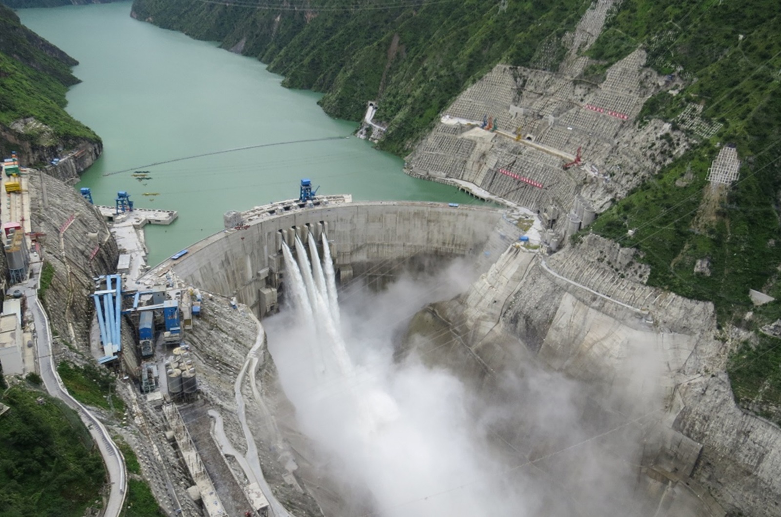Jinpingshan Tunnel, Kina - 17,54 km