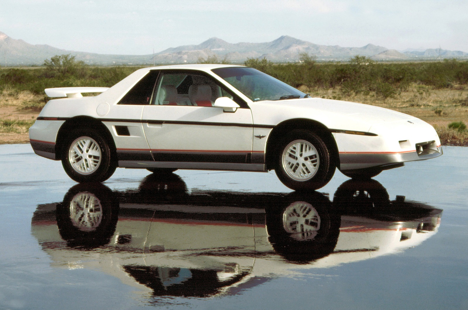  Fiero (1984)