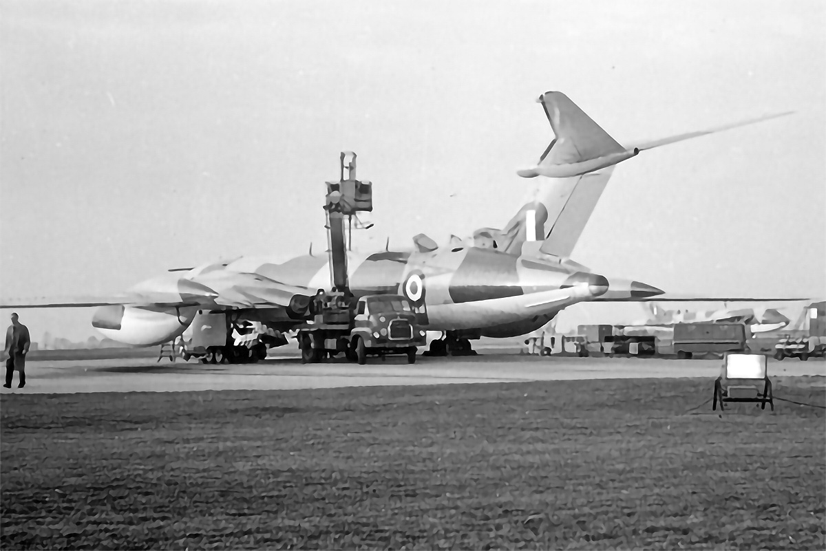 Handley Page Victor SR2