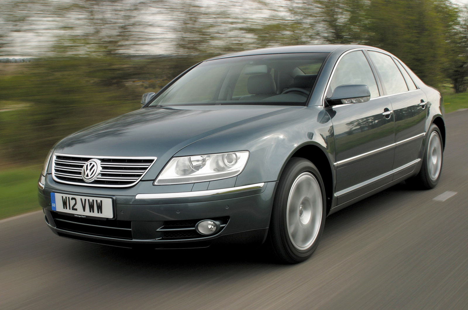 Volkswagen Phaeton W12 (2004) - &pound;10,000