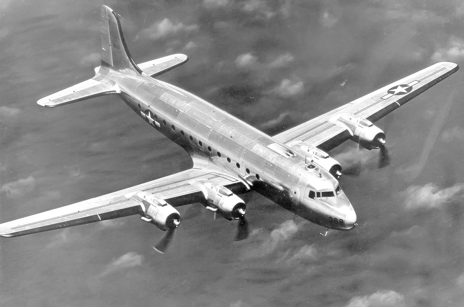  Douglas C-54 Skymaster