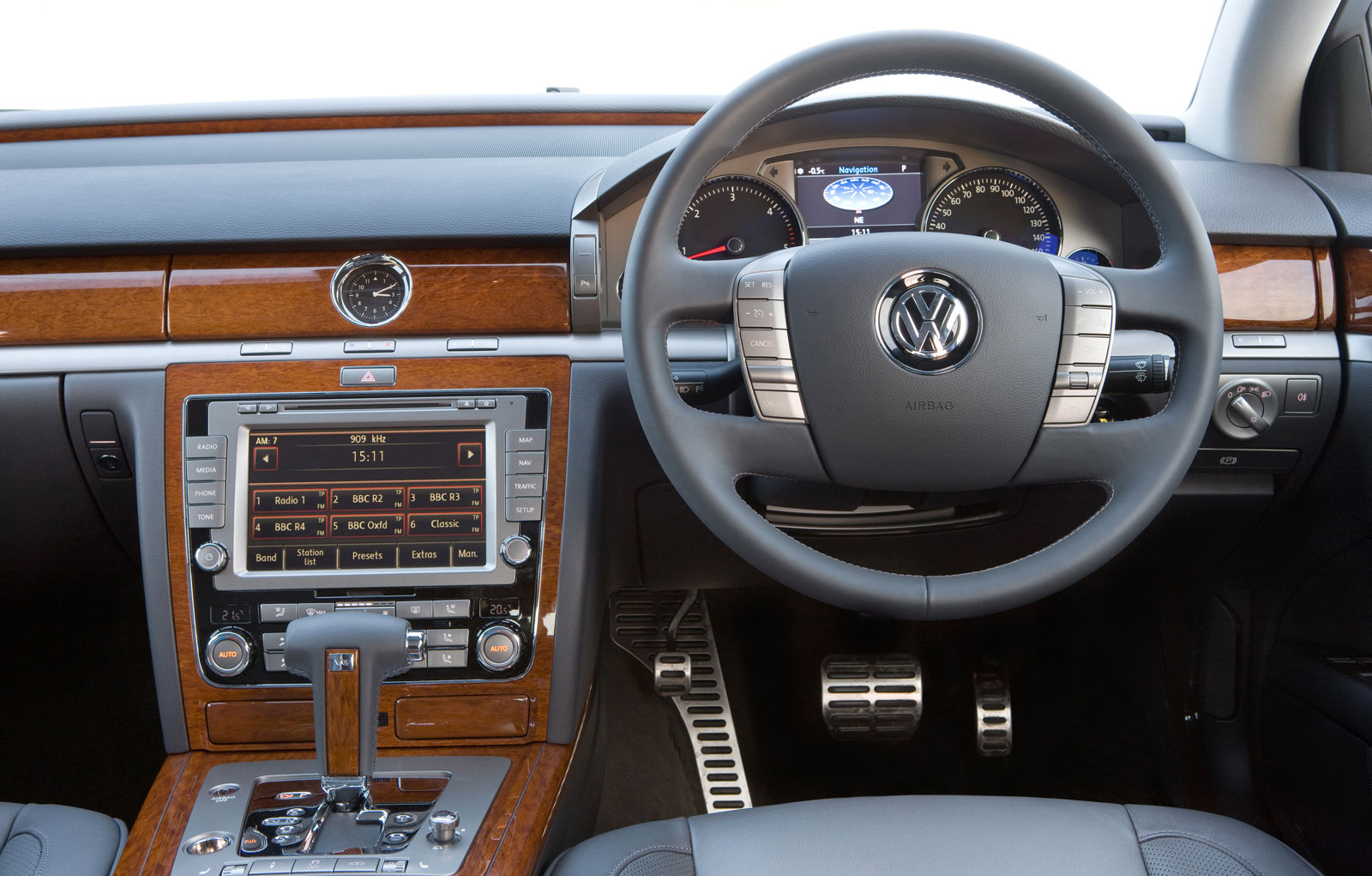 VW Phaeton (2002-2006) 
