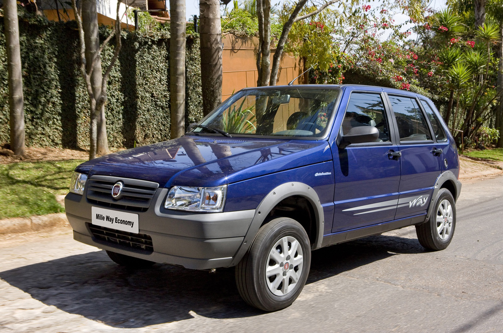 Fiat Uno (1980-2013) &ndash; 33 YEARS