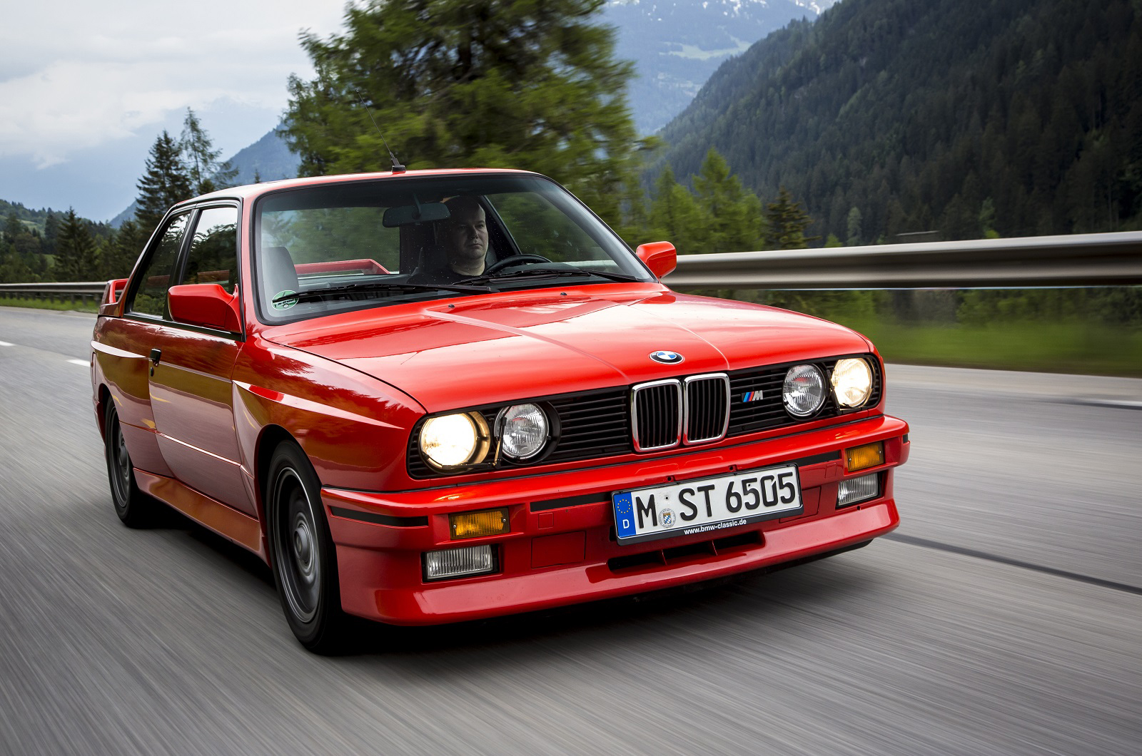 BMW M3 E30 (1985)