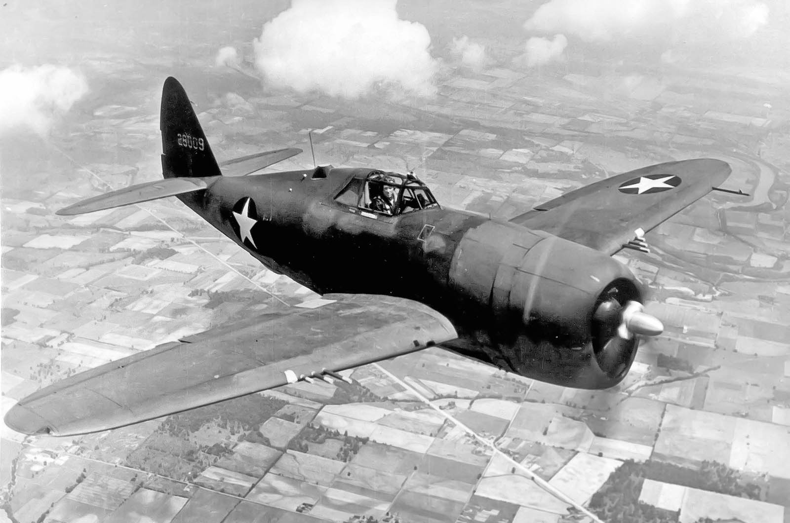  Republic P-47 Thunderbolt 