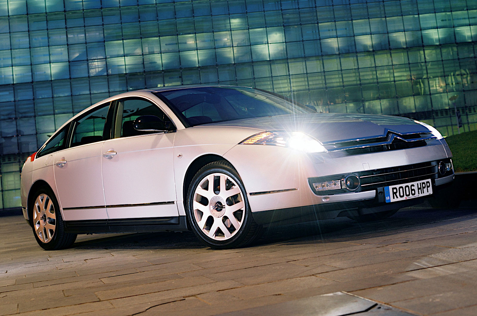 Citro&euml;n C6